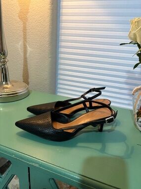 Nordstrom Rack Palmer Singback Pump – Black Textured Faux Leather – Size 8